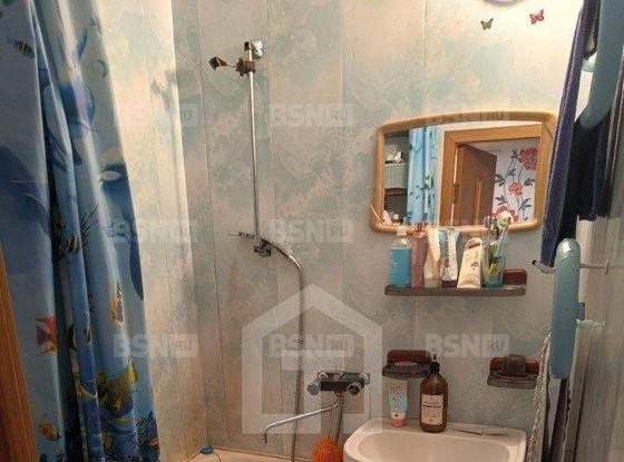 Продажа трехкомнатной квартиры - Кингисепп, Жукова улица, д.12, а 