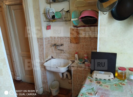 Продажа комнаты в трехкомнатной квартире - Ленинградская область, Гатчинский район, Гатчина г., Красноармейский пр-кт., д.42 