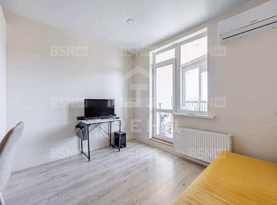 Продажа однокомнатной квартиры - Ломоносов, Заводская улица, д.17 