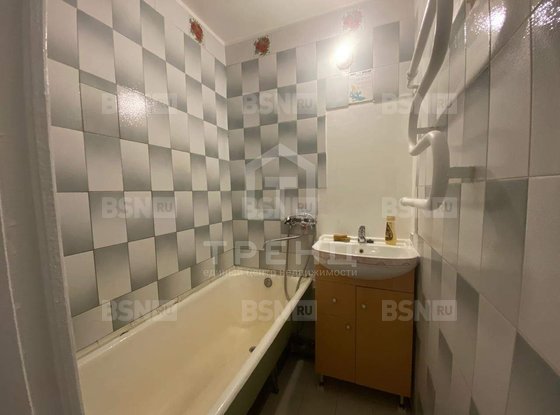 Продажа трехкомнатной квартиры - Руднева улица, д.5, корп.2 