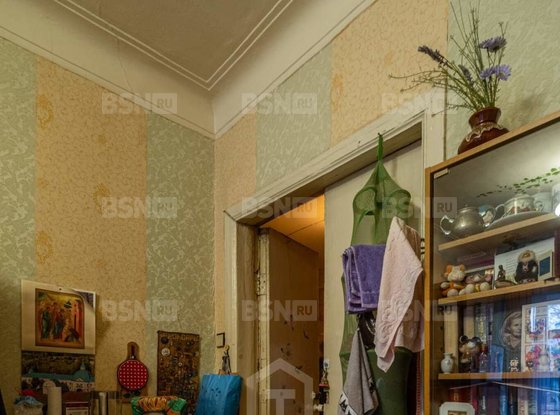 Продажа трехкомнатной квартиры - 1-я В.О. линия, д.40 