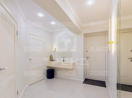 Продажа трехкомнатной квартиры - Марата улица, д.10 
