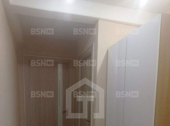 Продажа трехкомнатной квартиры - Космонавтов проспект, д.28, корп.2 