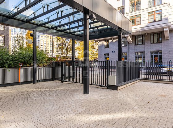 Продажа трехкомнатной квартиры - Малая Зеленина улица, д.4 