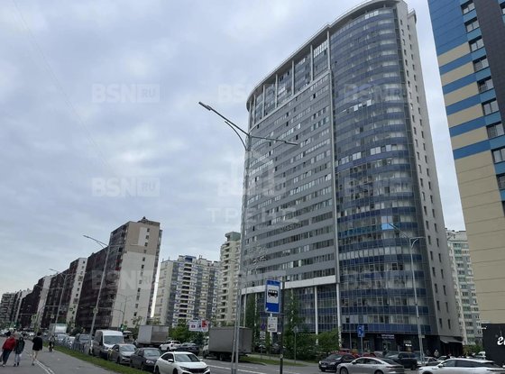 Продажа трехкомнатной квартиры - Кудрово, Европейский проспект, д.11 