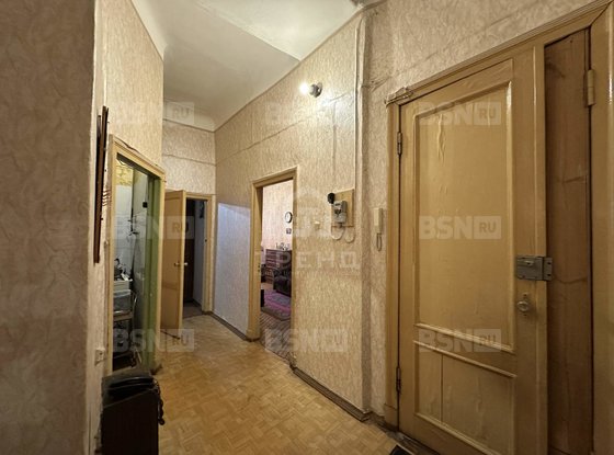 Продажа четырехкомнатной квартиры - 12-я В.О. линия, д.13 