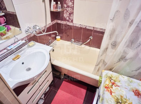 Продажа трехкомнатной квартиры - Петергоф, Суворовская улица, д.3, корп.9 