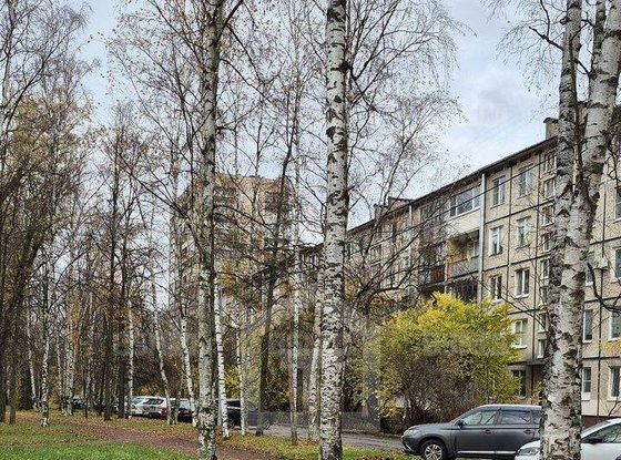 Продажа трехкомнатной квартиры - Космонавтов проспект, д.28, корп.2 