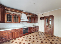 Продажа трехкомнатной квартиры - Московская ул., 11 