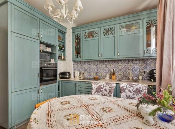 Продажа трехкомнатной квартиры - Доблести улица, д.17, корп.2 