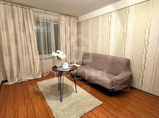 Продажа трехкомнатной квартиры - Бассейная улица, д.77 