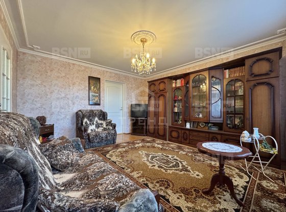 Продажа трехкомнатной квартиры - деревня Новое Девяткино, Славы улица, д.7 