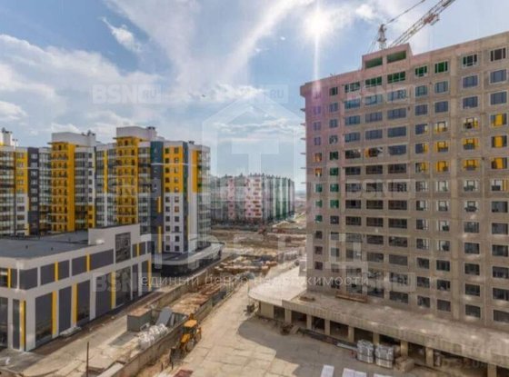 Продажа трехкомнатной квартиры - поселок Шушары, Окуловская улица, д.13 