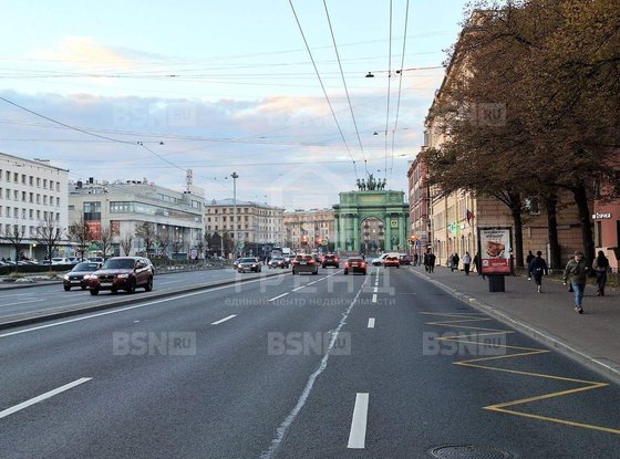 Продажа трехкомнатной квартиры - Тракторная улица, д.2 