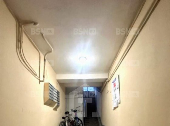 Продажа трехкомнатной квартиры - Школьная улица, д.14 