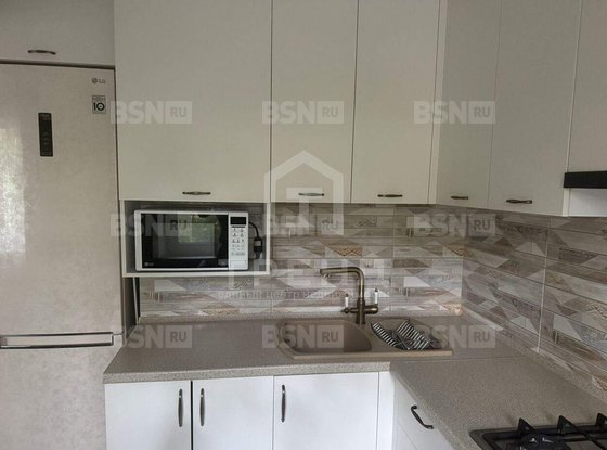 Продажа трехкомнатной квартиры - Гранитная улица, д.34 