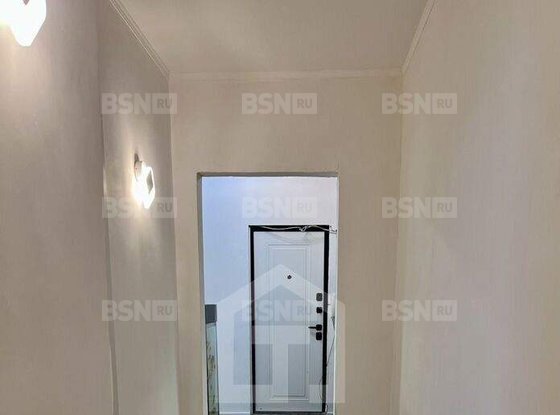 Продажа трехкомнатной квартиры - Маршала Казакова улица, д.32 
