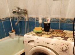 Продажа комнаты в трехкомнатной квартире - Максима Горького улица, д. 4 