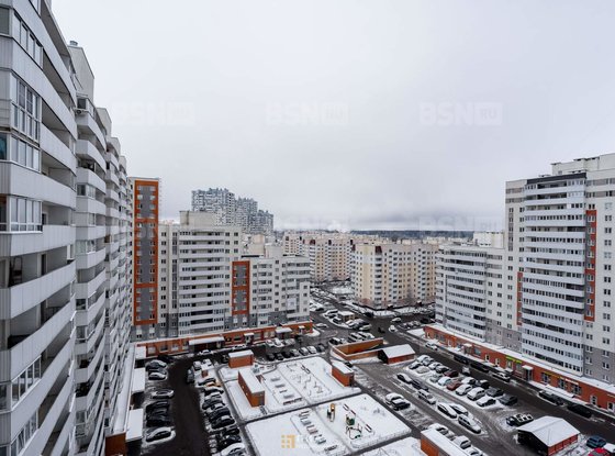 Продажа четырехкомнатной квартиры - поселок Парголово, Тихоокеанская улица, д.1, корп.1 стр 1 