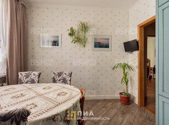 Продажа трехкомнатной квартиры - Доблести улица, д.17, корп.2 