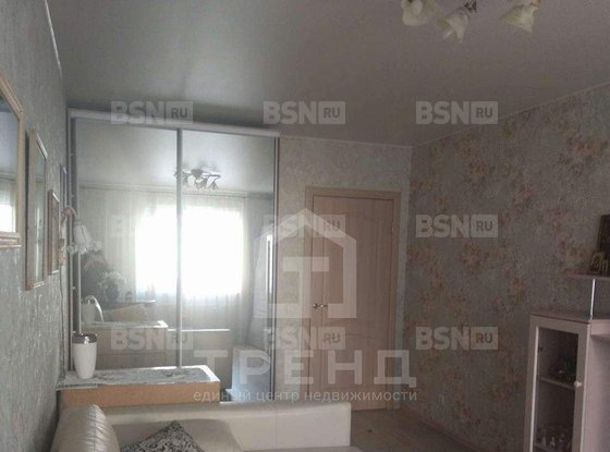 Продажа трехкомнатной квартиры - поселок Шушары, Окуловская улица, д.7, корп.1 