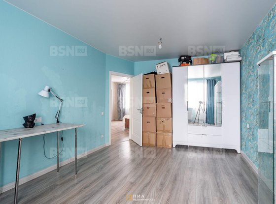 Продажа четырехкомнатной квартиры - поселок Парголово, Тихоокеанская улица, д.1, корп.1 стр 1 