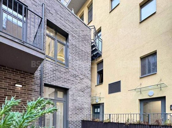 Продажа трехкомнатной квартиры - 15-я В.О. линия, д.84 