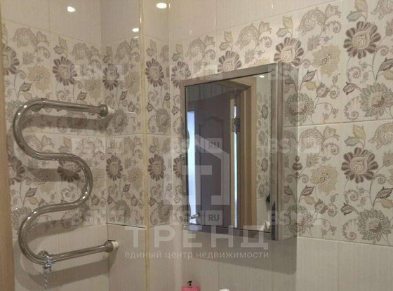 Продажа трехкомнатной квартиры - поселок Шушары, Окуловская улица, д.7, корп.1 
