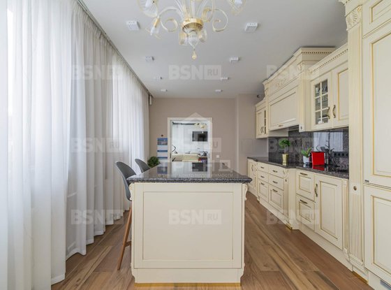 Продажа трехкомнатной квартиры - Московский проспект, д.183, корп.185 