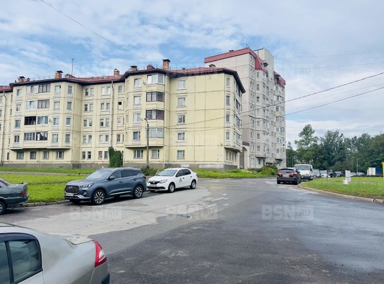 Продажа трехкомнатной квартиры - Красное Село, Лермонтова улица, д.10 