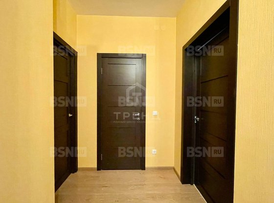 Продажа трехкомнатной квартиры - Кудрово, Столичная улица, д.4, корп.2 