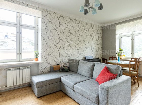 Продажа трехкомнатной квартиры - Большеохтинский проспект, д.33, корп.1 