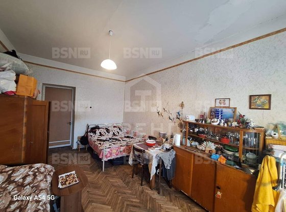 Продажа трехкомнатной квартиры - 12-я Красноармейская улица, д.23 