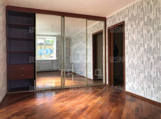 Продажа двухкомнатной квартиры - городской поселок Кузьмоловский, Рядового Леонида Иванова улица, д.19 