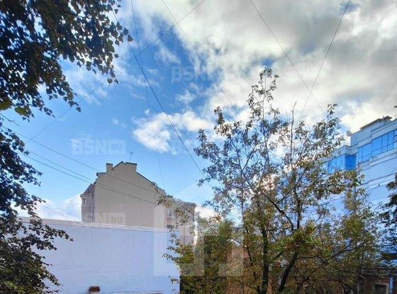 Продажа трехкомнатной квартиры - 9-я В.О. линия, д.32 