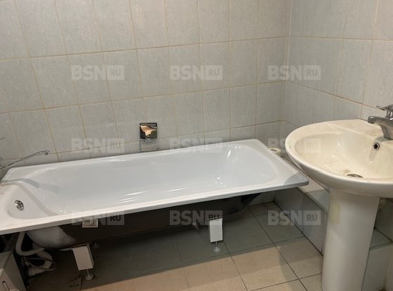 Продажа трехкомнатной квартиры - Камская улица, д.4, литА 