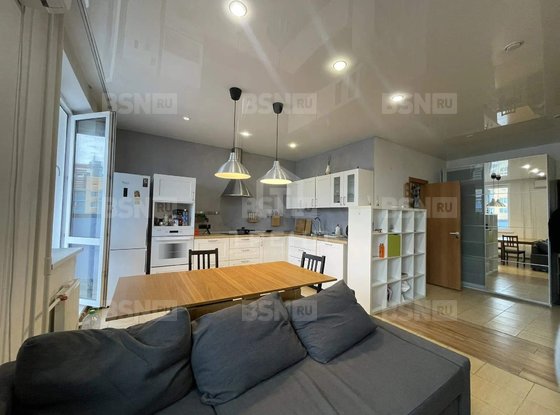 Продажа трехкомнатной квартиры - Кудрово, Европейский проспект, д.11 