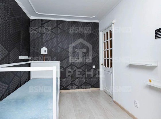 Продажа трехкомнатной квартиры - поселок Песочный, Ленинградская улица, д.44 