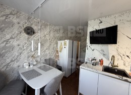 Продажа трехкомнатной квартиры - Красных Командиров ул., 9 