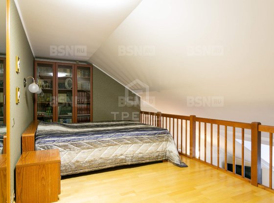 Продажа трехкомнатной квартиры - 3-я линия 1-й половины улица, д.53 