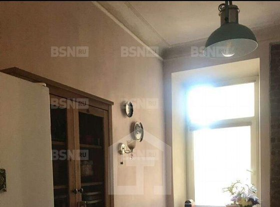 Продажа трехкомнатной квартиры - 14-я В.О. линия, д.21 