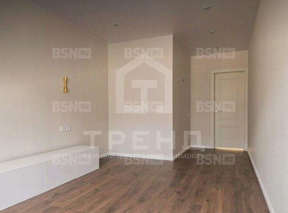 Продажа трехкомнатной квартиры - Марата улица, д.10 