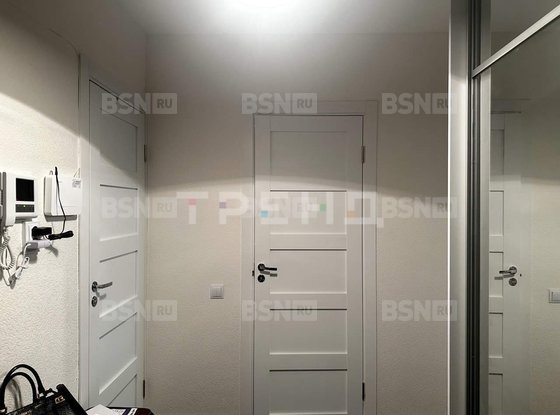 Продажа однокомнатной квартиры - поселок Бугры, Гаражный проезд, д.27, корп.1 