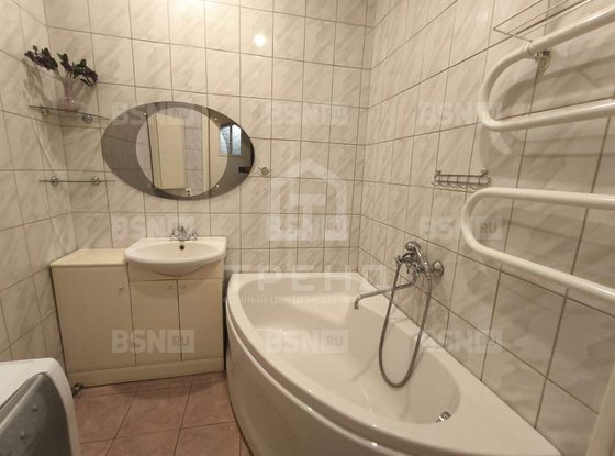 Продажа двухкомнатной квартиры - Стахановцев улица, д.4 