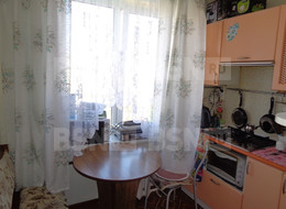 Продажа комнаты в трехкомнатной квартире - Хохлова ул., 21 