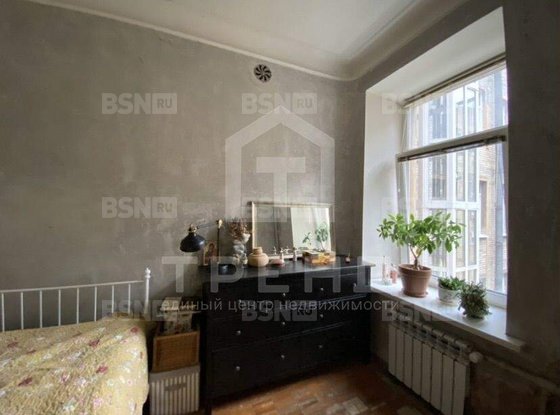Продажа трехкомнатной квартиры - 14-я В.О. линия, д.21 
