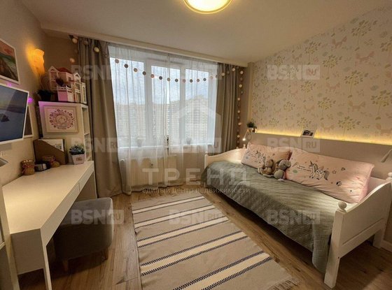 Продажа трехкомнатной квартиры - Оптиков улица, д.45, корп.1 