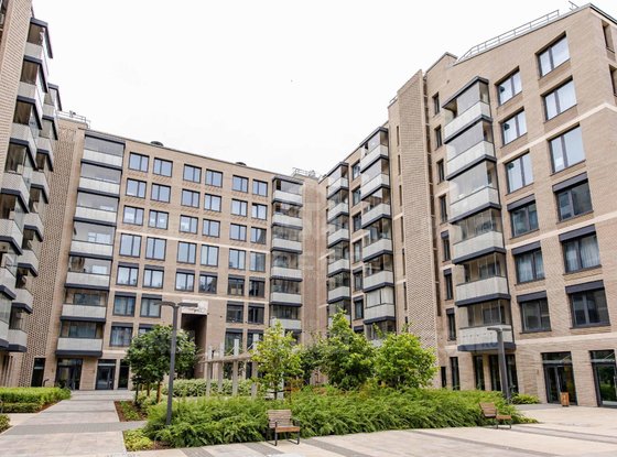 Продажа трехкомнатной квартиры - Московский проспект, д.65 