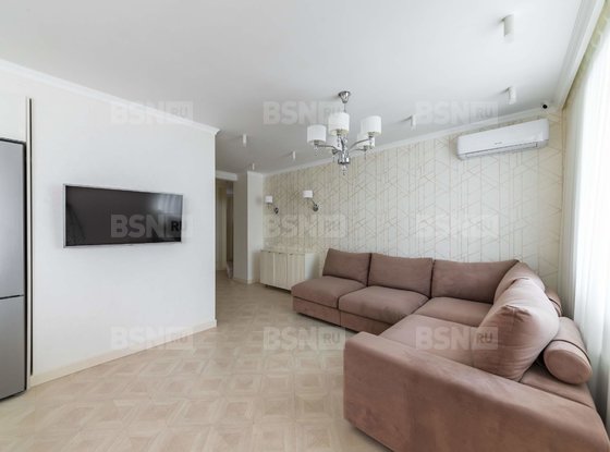 Продажа трехкомнатной квартиры - Рябиновая улица, д.17, корп.3 