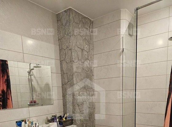 Продажа трехкомнатной квартиры - поселок Парголово, Фёдора Абрамова улица, д.21, корп.3 стр 1 